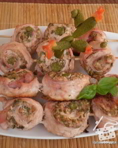 Мясные рулетики на шпажках Таинственный кактус