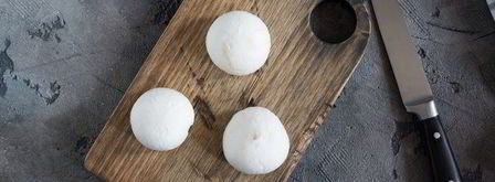 мясные рулетики с сыром и зеленью. Шаг 3