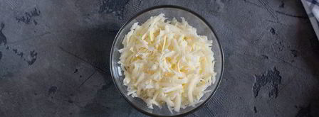 мясные рулетики с сыром и зеленью. Шаг 4