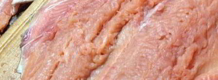 рулет из горбуши, фаршированный омлетом, грибами и луком. Шаг 4