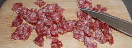 рулет из индейки с салями. Шаг 3