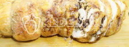 рулет из курицы с черносливом. Шаг 14