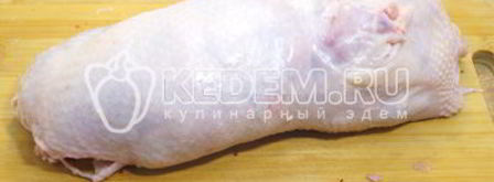 рулет из курицы с черносливом. Шаг 10