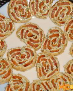 Рулет из лаваша с красной рыбой