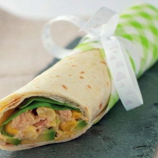 Рецепт рулета из лаваша с тунцом и кукурузой