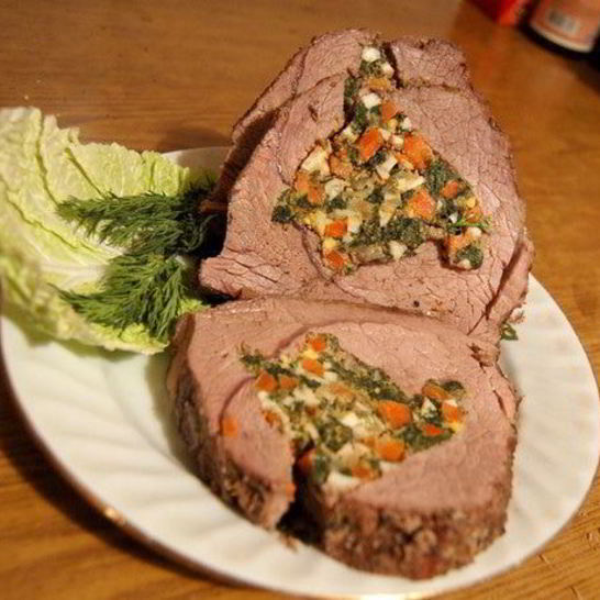 Рецепт рулета из телятины, фаршированный шпинатом