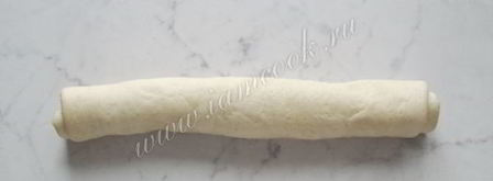 рулет с маком и вишней. Шаг 12