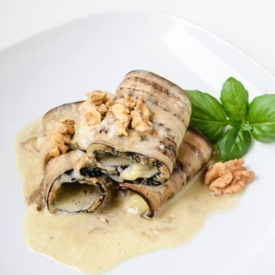 Рецепт рулетиков из баклажанов с сыром