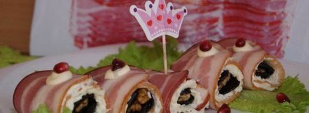 рулетики из бекона с черносливом сыром и грецкими орехами. Шаг 4