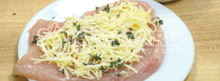 рулетики из куриного филе с начинкой. Шаг 4