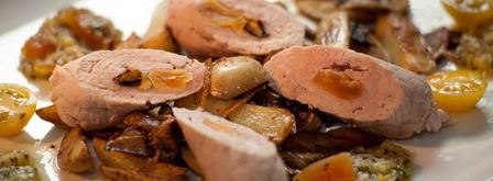 рулетики из телятины с соусом из киви и папайи. Шаг 7