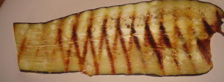 рулеты из баклажанов с беконом, сыром и зеленью. Шаг 10