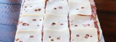 слоеный рулет с ветчиной и сыром. Шаг 2