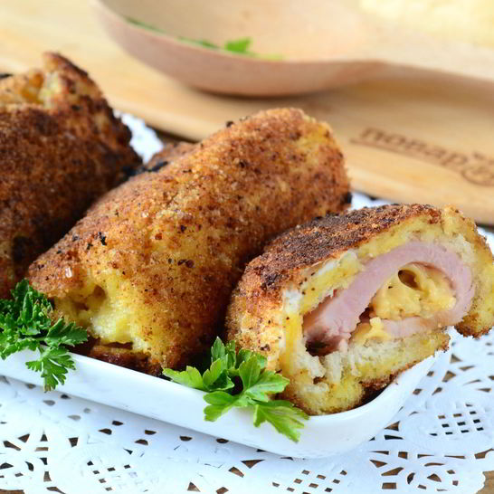 Рецепт сытных рулетиков из хлеба