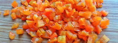 яичный рулет с сыром мозаика. Шаг 2