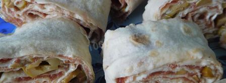 закуска рулет из лаваша с икрой сельди. Шаг 6