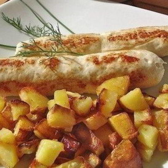 Рецепт сочных домашних сосисок из куриного филе