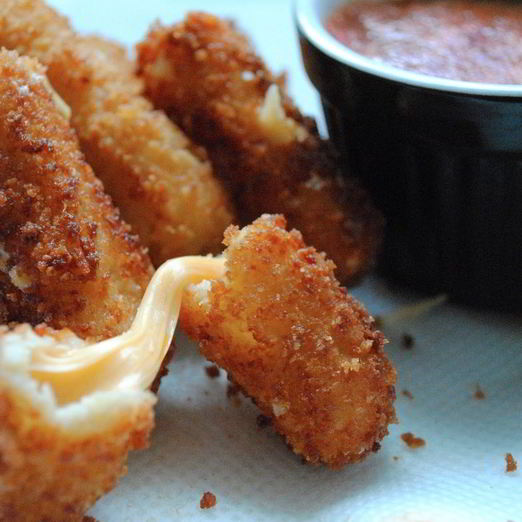 Сырные палочки в кляре