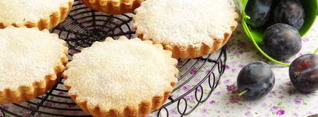 песочные тарталетки с пудингом и сливой. Шаг 16