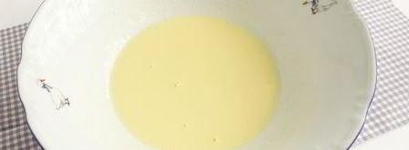 песочные тарталетки с пудингом и сливой. Шаг 6