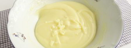 песочные тарталетки с пудингом и сливой. Шаг 7