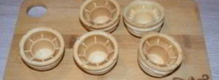 тарталетки с икрой и сливочным сыром. Шаг 2