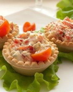 Тарталетки с икрой трески