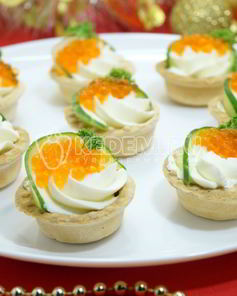 Тарталетки с красной икрой Праздничные