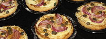 тарталетки с красным луком и сырным соусом. Шаг 11