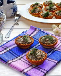 Тарталетки с паштетом