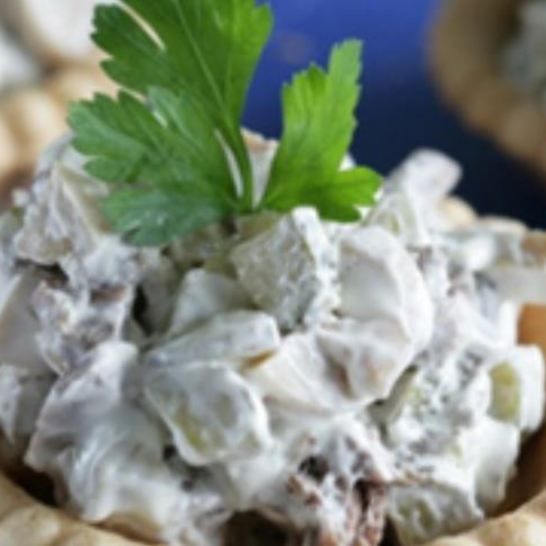 Рецепт тарталеток с салатом из говядины и грибов в мультиварке