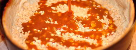 шоколадный тарт с карамелью и соленым арахисом. Шаг 4