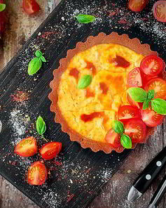 Сырный тарт с паприкой и черри