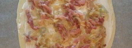 тарт фламбе с беконом. Шаг 13