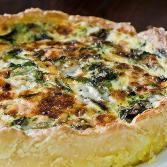 Рецепт тарта с черемшой, беконом и рикоттой