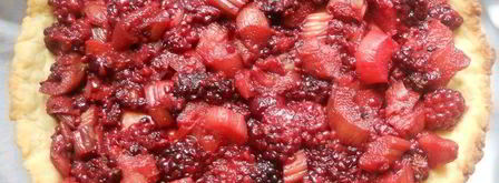 тарт с ежевикой, ревенем и руколой. Шаг 4