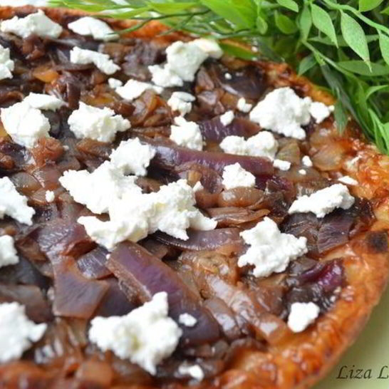 Рецепт тарта-татен с луковым ассорти