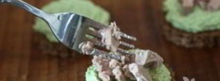 тартинки с авокадо и печенью трески. Шаг 5