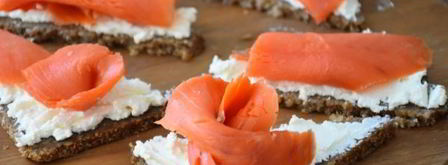 тартинки с копченым лососем и авокадо. Шаг 5