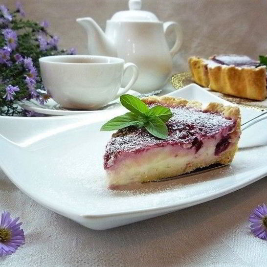 Рецепт вишневого тарта с лаймом и заварным кремом