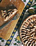 Яблочный тарт с корицей