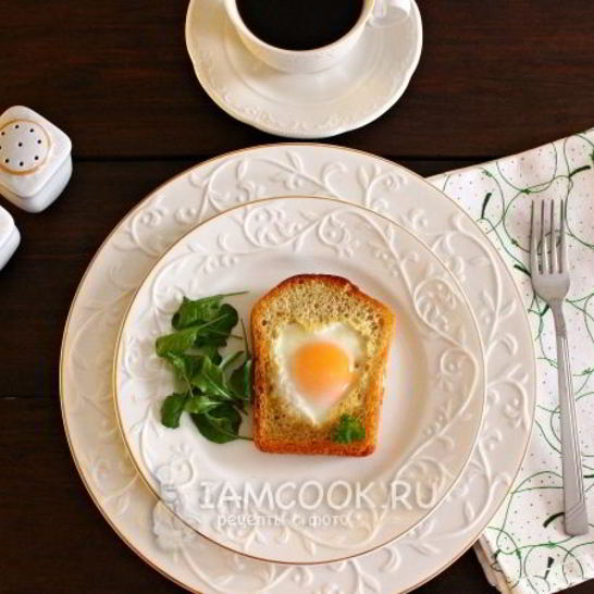 Рецепт яичницы в хлебе