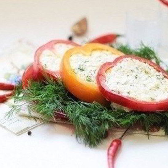 Рецепт закуски из болгарского перца с сыром и яйцом