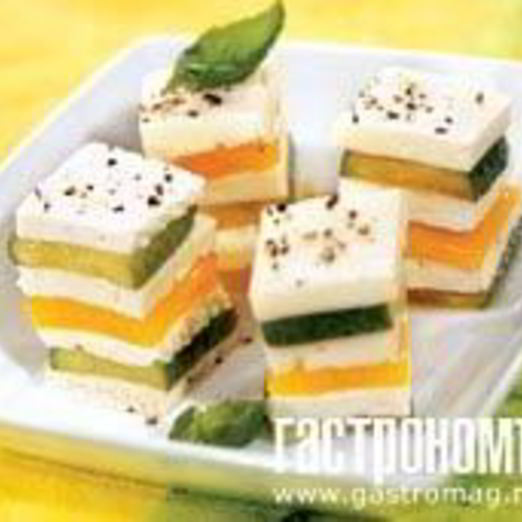 Закуска из огурцов и сладкого перца