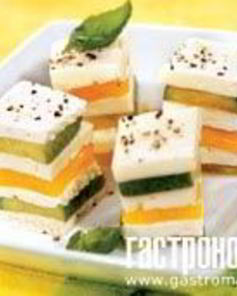 Закуска из огурцов и сладкого перца