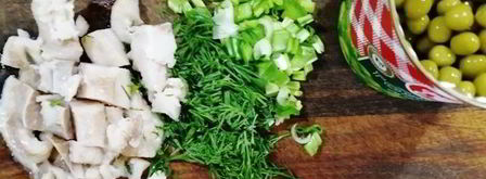 закуска из зеленого горошка и сельди. Шаг 3