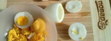 закуска петушки из яиц. Шаг 3