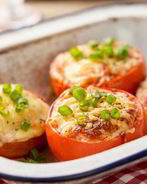 Запеченные помидоры с чесноком