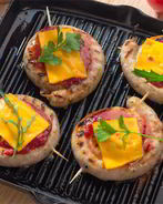 Завитки, запеченные с сыром