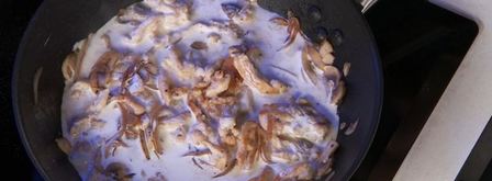 жюльен с курицей и грибами. Шаг 3